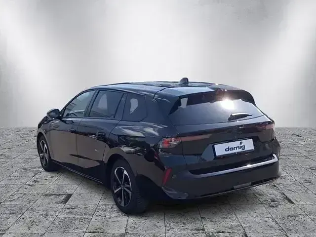 Gebraucht Opel Astra 131 PS (96 kW) 2024 Schwarz Kleinwagen