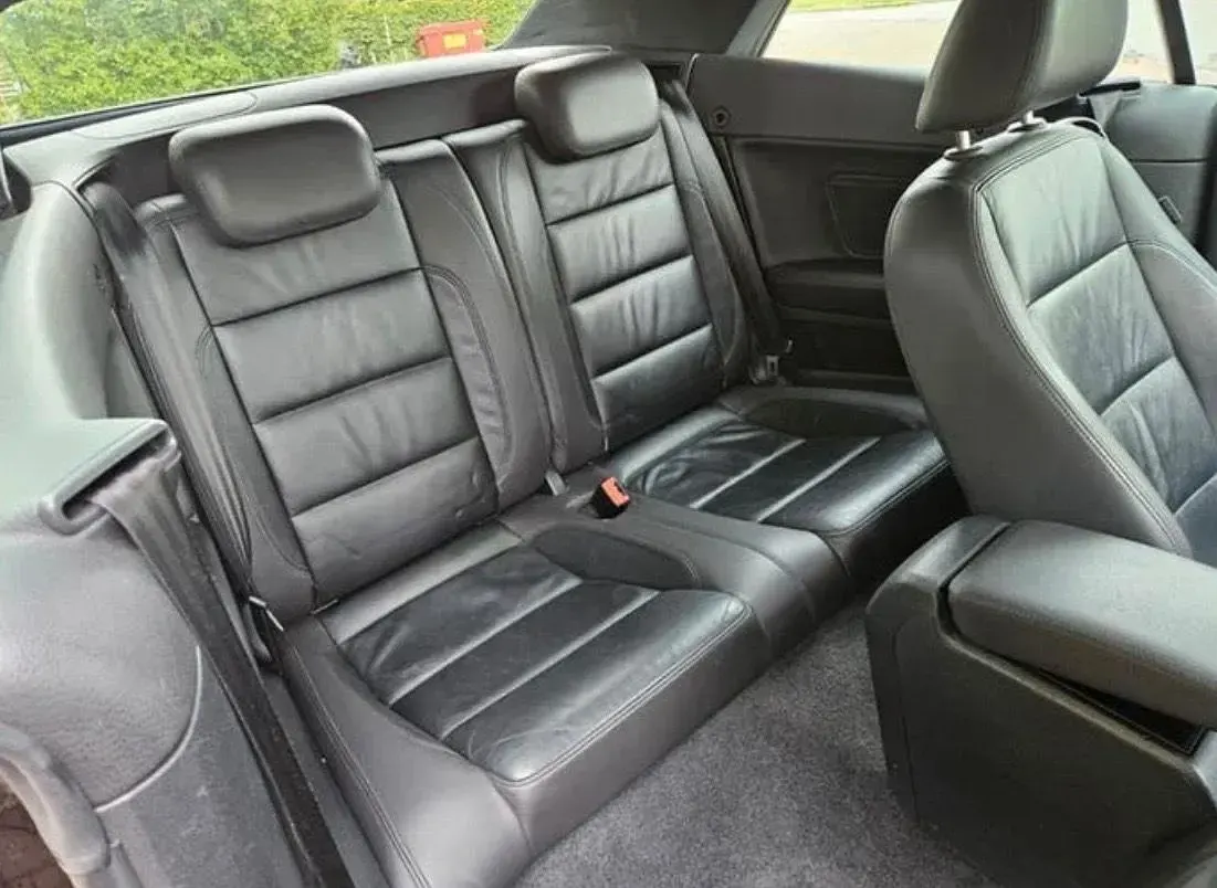 Brugt VW Golf Cabriolet 104 HK (76 kW) 2012 Sort Cabriolet