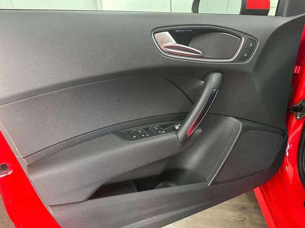 Gebraucht Audi A1 Sport 125 PS (91 kW) 2016 Rot Kleinwagen