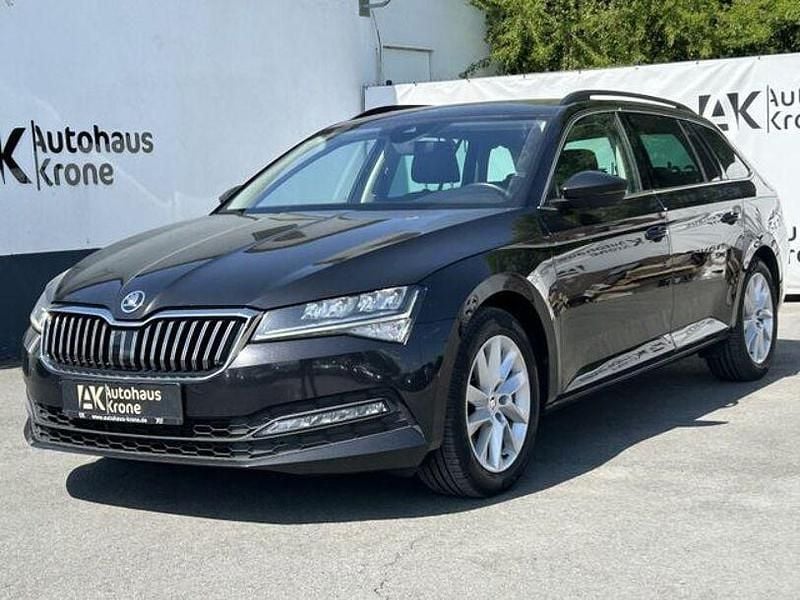 Gebraucht Skoda Superb 200 PS (147 kW) 2022 Schwarzmagic perleffekt Kombi