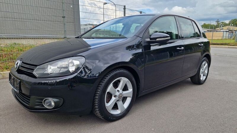 Schwarz Gebraucht 2011 VW Golf VI Comfortline Limousine | 6.990 € (Fairer Preis) - Bild 1/4