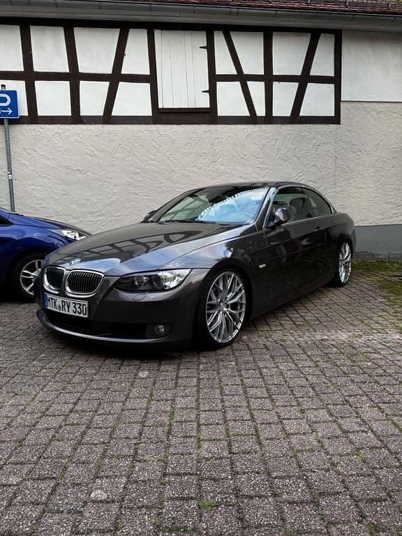 Gebraucht BMW 320 Cabriolet Performance 177 PS (130 kW) 2008 Braun Cabrio