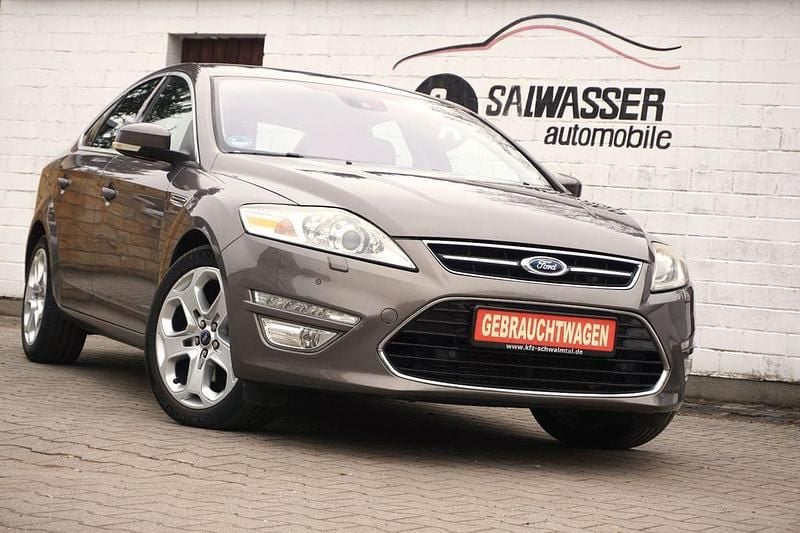 Grau Gebraucht 2010 Ford Mondeo Titanium Limousine | 7.900 € - Bild 1/4