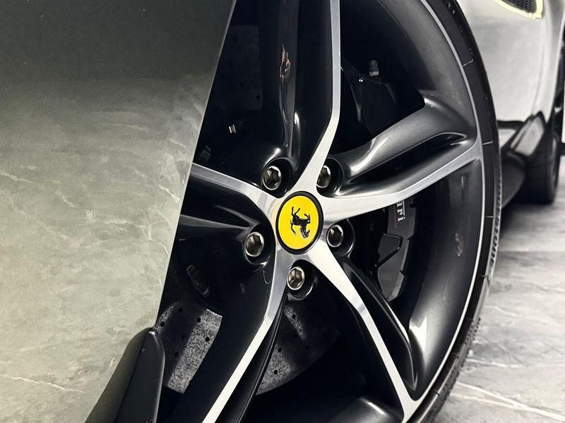 Gebraucht Ferrari 296 829 PS (609 kW) 2023 Grün