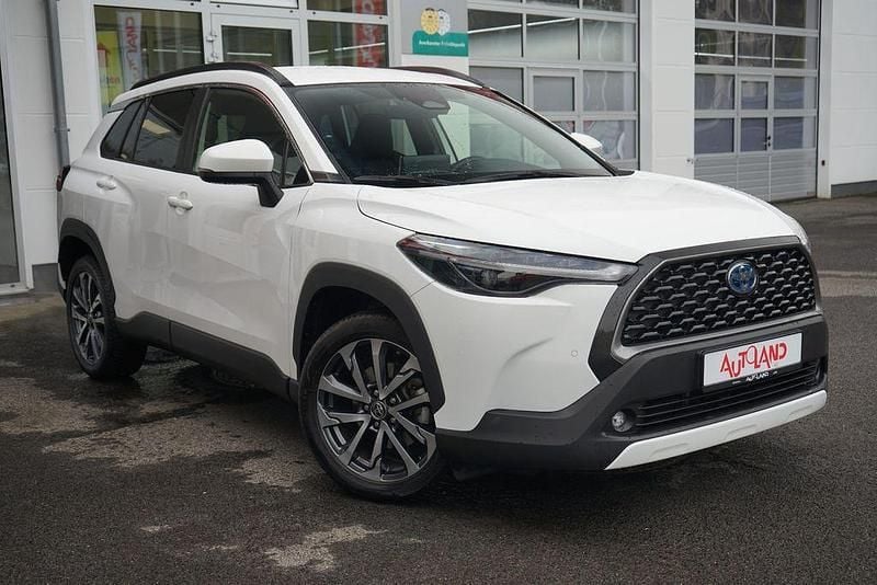 Gebraucht Toyota Corolla Cross 197 PS (144 kW) 2022 Weiß SUV