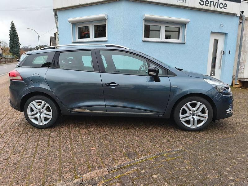 Gebraucht Renault Clio V LIMITED 76 PS (55 kW) 2020 Grau Limousine
