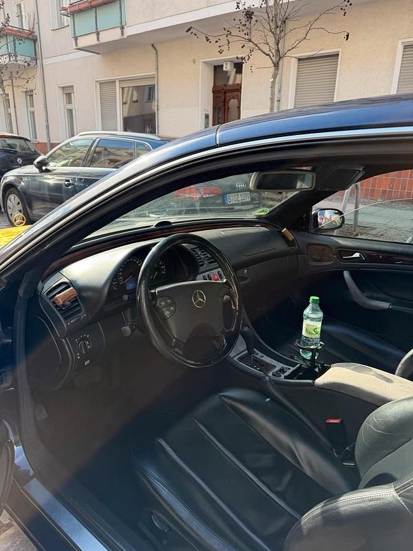 Gebraucht Mercedes CLK200 Elegance 163 PS (119 kW) 2001 Blau Coupé