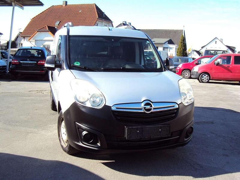 Gebraucht Opel Combo 95 PS (69 kW) 2016 Rauchsilber Van / Kleinbus