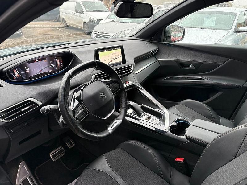 Gebraucht Peugeot 5008 GT-line 181 PS (133 kW) 2019 Grün SUV