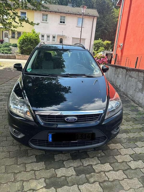 Gebraucht 2010 Ford Focus Sport Kombi | 2.200 € (Guter Preis) - Bild 1/4