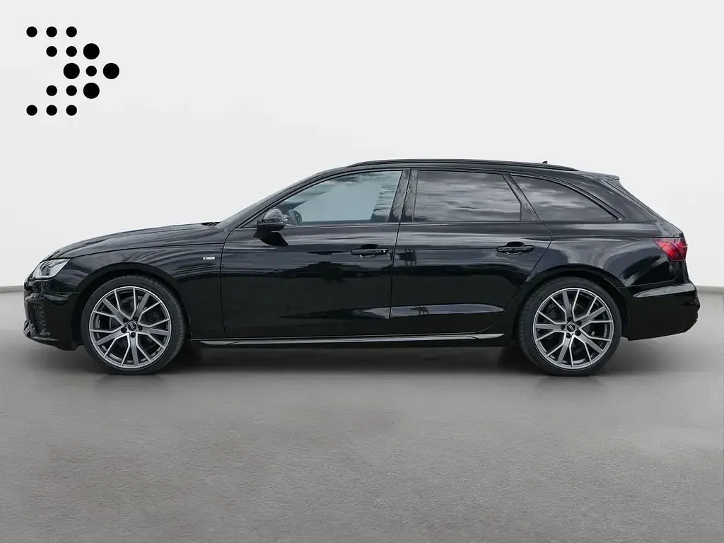 Gebraucht Audi A4 Black Edition 136 PS (100 kW) 2024 Mythosschwarz metallic Kombi