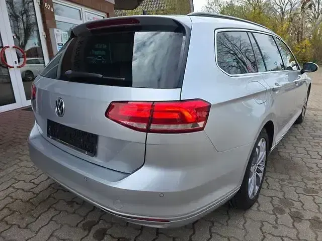 Gebraucht VW Passat Comfortline 150 PS (110 kW) 2017 Silber Kombi
