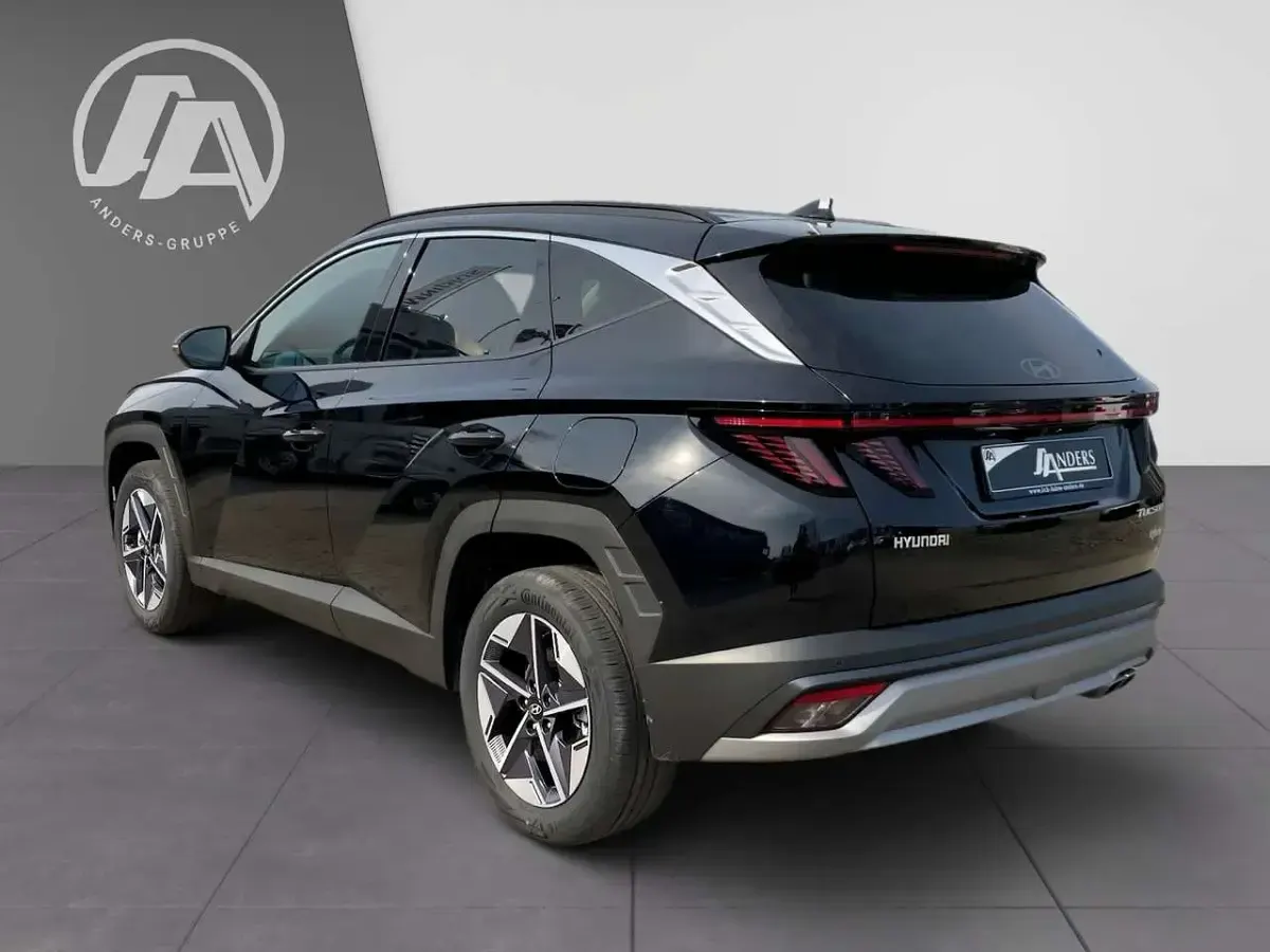 Neu Hyundai Tucson Trend 239 PS (175 kW) 2026 Schwarz abyss black / met SUV