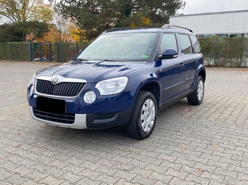 Blau Gebraucht 2012 Skoda Yeti Ambition SUV | 5.700 € (Fairer Preis) - Bild 1/4