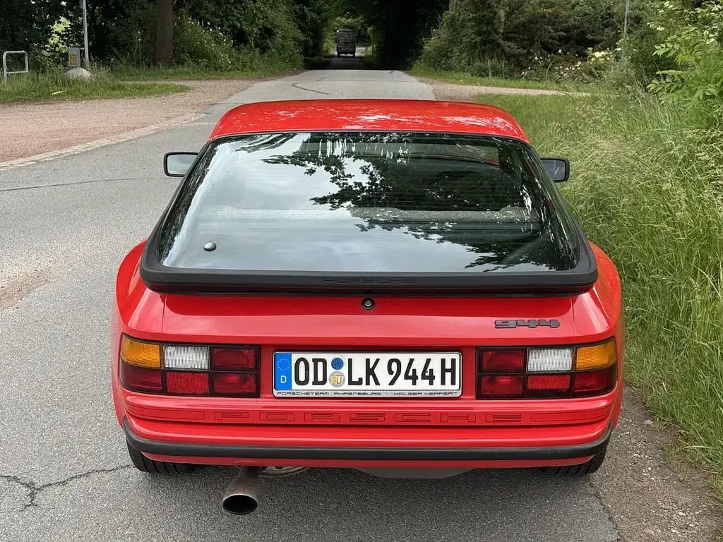 Usado Porsche 944 163 CV (119 kW) 1983 Rojo Coupe
