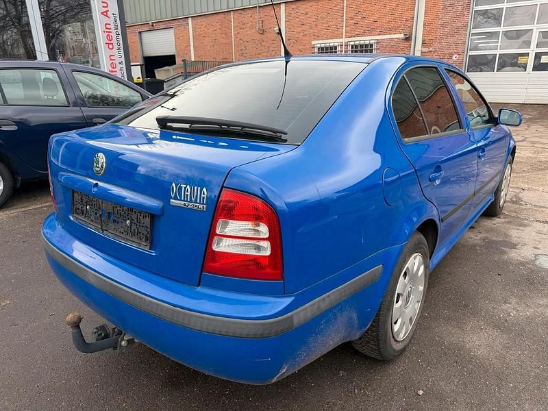 Gebraucht Skoda Octavia 102 PS (75 kW) 2009 Blau Limousine