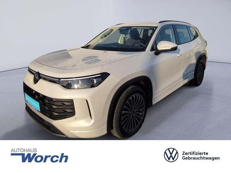 Oryxweiß perlmutteffekt Gebraucht 2025 VW Tayron Life SUV | 43.449 € (Superpreis) - Bild 1/3
