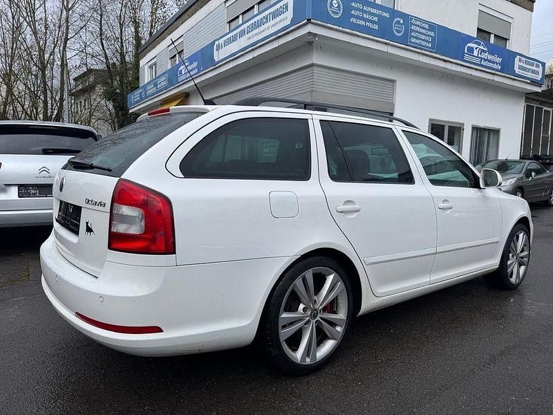 Gebraucht Skoda Octavia RS 170 PS (125 kW) 2010 Weiß Kombi