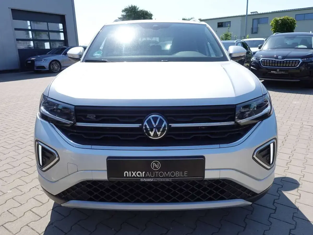 Gebraucht VW T-Cross R-line 150 PS (110 kW) 2025 Silber SUV