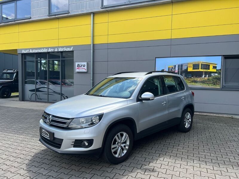 Reflexsilber metallic Gebraucht 2012 VW Tiguan Trendline SUV | 9.990 € (Fairer Preis) - Bild 1/2