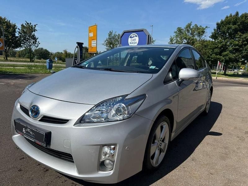 Silber Gebraucht 2010 Toyota Prius Life Kleinwagen | 8.999 € (Fairer Preis) - Bild 1/4