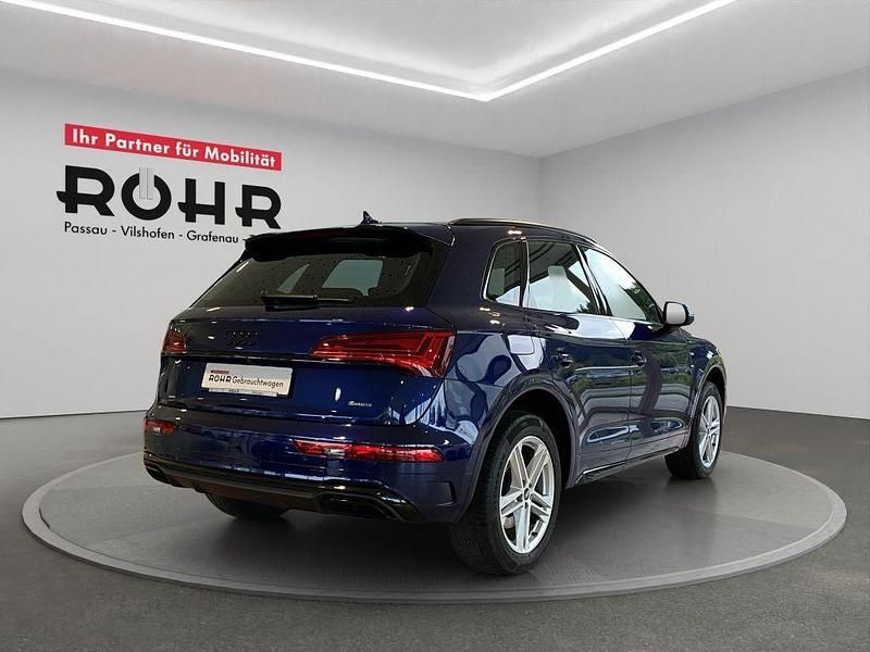 Gebraucht Audi Q5 S-Line 204 PS (150 kW) 2022 Navarrablau metallic SUV