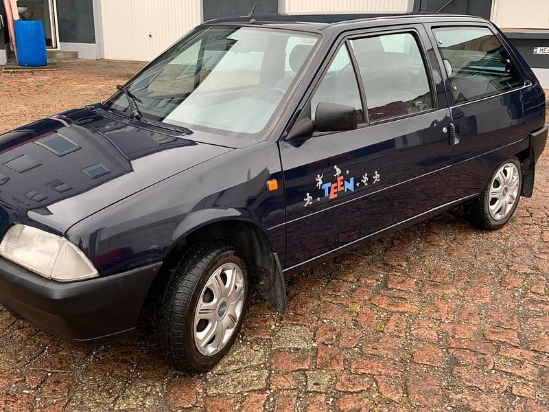 Blau Gebraucht 1993 Citroën AX Kleinwagen | 1.499 € - Bild 1/4