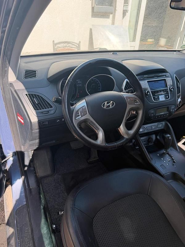 Gebraucht Hyundai Tucson 163 PS (119 kW) 2013 Andere farben SUV