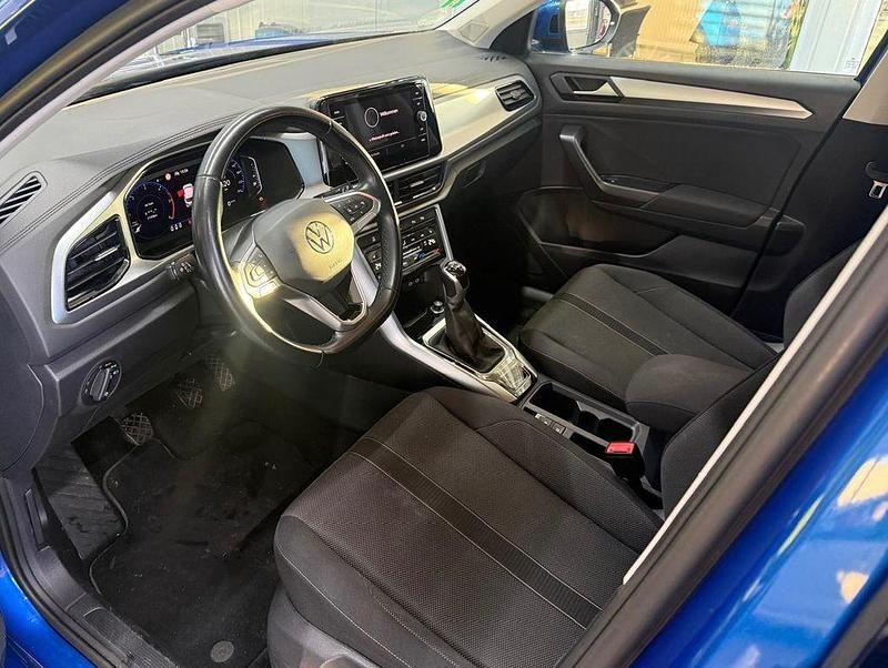 Gebraucht VW T-Roc Life 116 PS (85 kW) 2022 Blau SUV