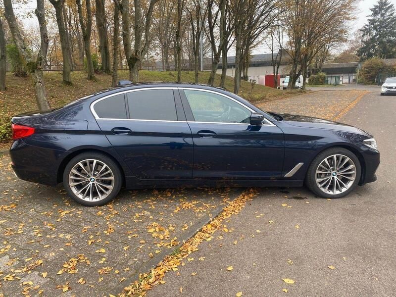 Gebraucht BMW 540 Luxury Line 320 PS (235 kW) 2019 Blau Limousine