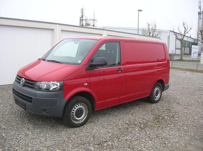 Gebraucht VW Transporter 140 PS (102 kW) 2012 Salsa red Van