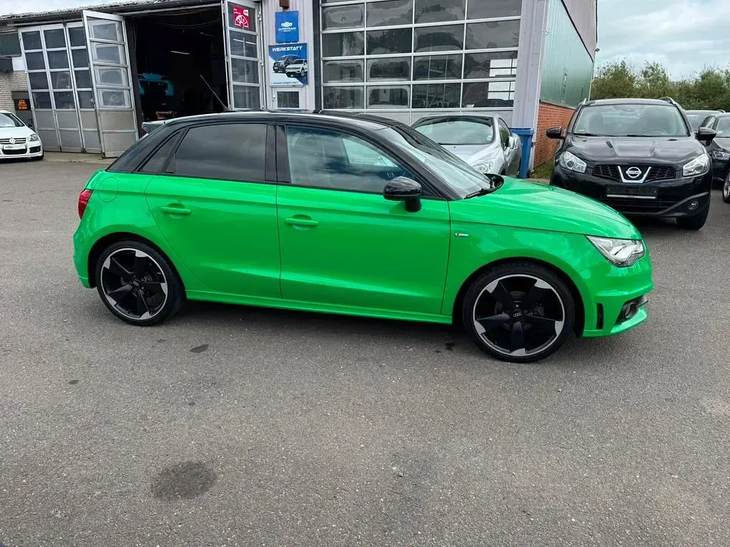 Gebraucht Audi A1 Sportback S-Line 86 PS (63 kW) 2015 Individuallackierung audi excl Kleinwagen