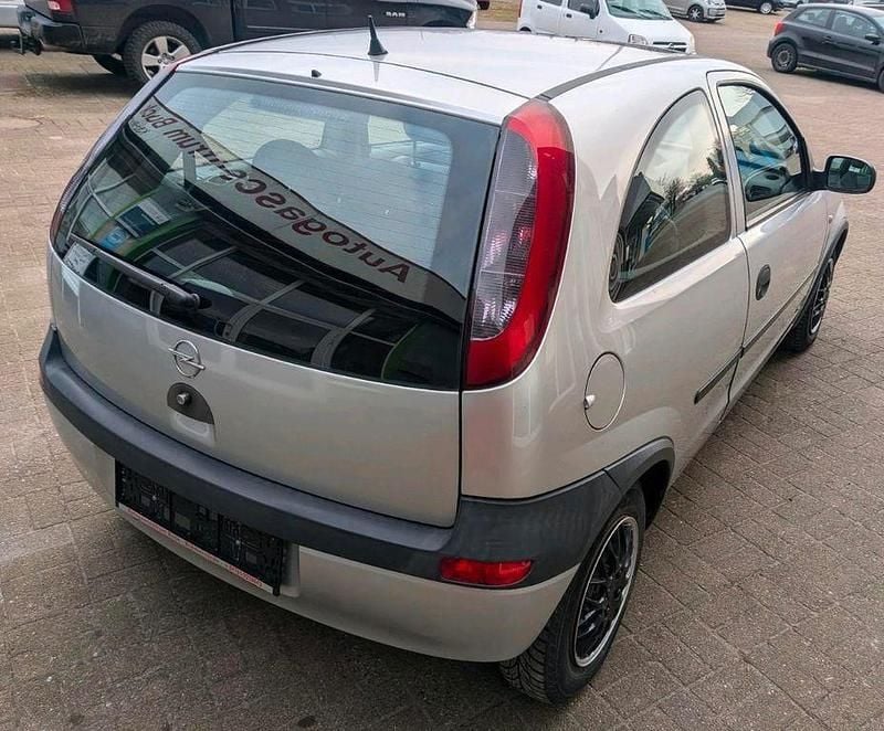 Second-hand Opel Corsa 75 CP (55 kW) 2001 Argintiu Hatchback