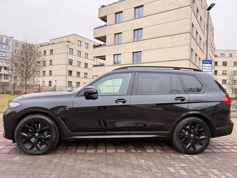 Second-hand BMW X7 M Performance 400 CP (294 kW) 2020 Negru SUV