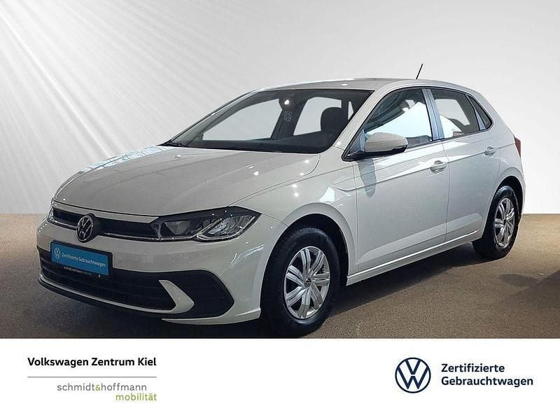 Pure white (weiß) Gebraucht 2022 VW Polo Basis Limousine | 14.880 € (Fairer Preis) - Bild 1/4