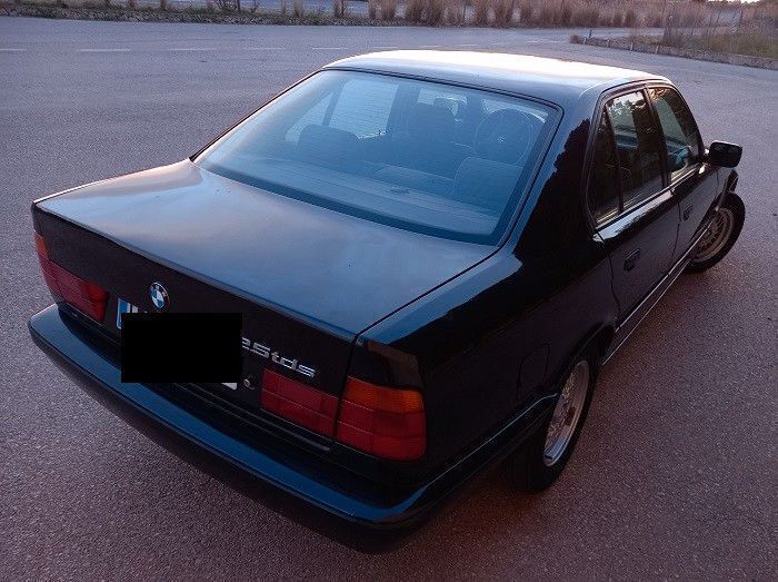 Gebraucht BMW 525 143 PS (105 kW) 1994 Schwarz Limousine