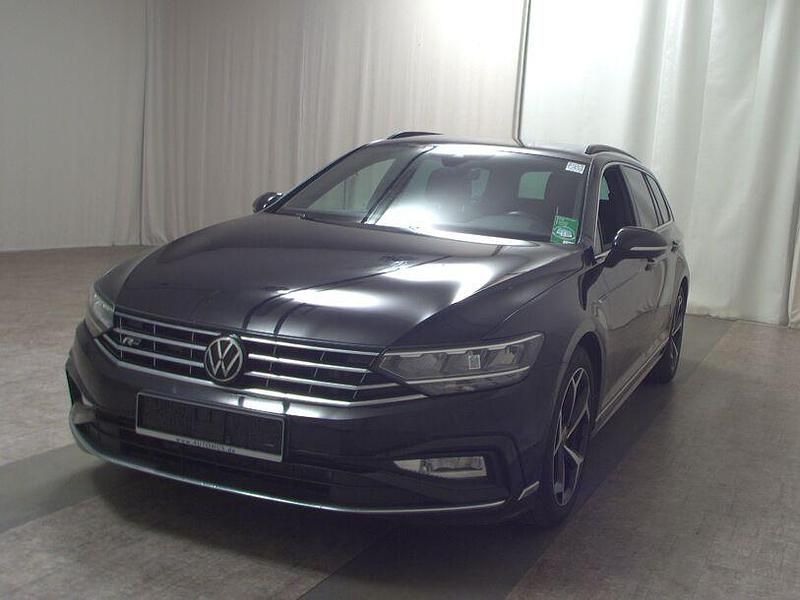 Gebraucht VW Passat Sound 150 PS (110 kW) 2022 Schwarz Kombi
