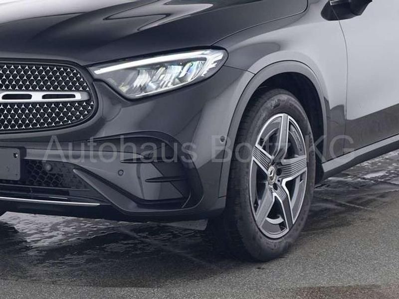 Gebraucht Mercedes GLC300 AMG 258 PS (189 kW) 2024 Grau SUV