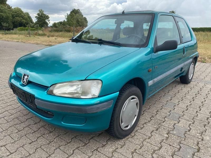 Grün Gebraucht 1996 Peugeot 106 Kleinwagen | 1.950 € - Bild 1/4