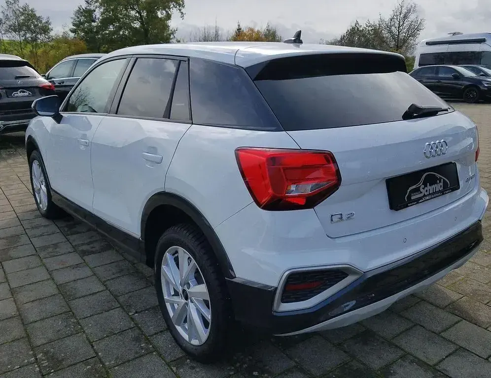 Second-hand Audi Q2 Advanced 150 CP (110 kW) 2025 Alb SUV