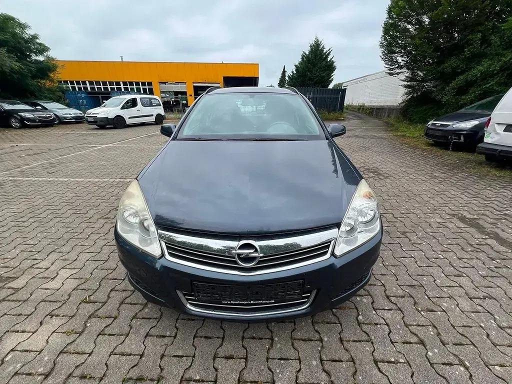 Gebraucht Opel Astra 116 PS (85 kW) 2008 Limousine