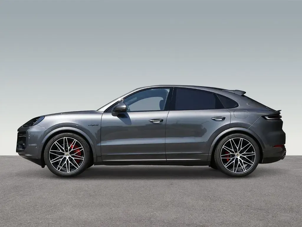 Gebraucht Porsche Cayenne Turbo E-Hybrid Coupe 740 PS (544 kW) 2024 Grau SUV