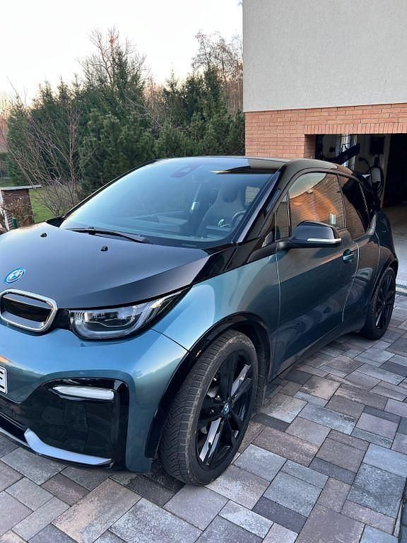 Blau Gebraucht 2021 BMW i3 Limousine | 20.200 € (Fairer Preis) - Bild 1/4