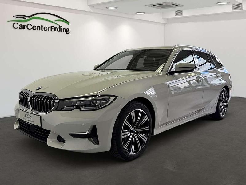Gebraucht BMW 320 190 PS (139 kW) 2022 Alpinweiss iii Kombi