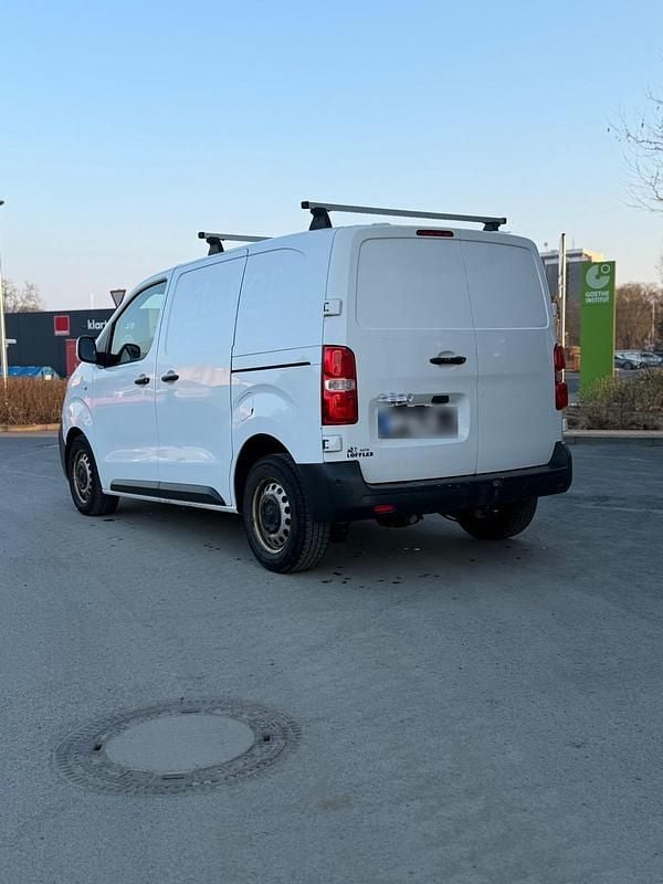 Gebraucht Peugeot Expert 122 PS (89 kW) 2018 Weiß Van