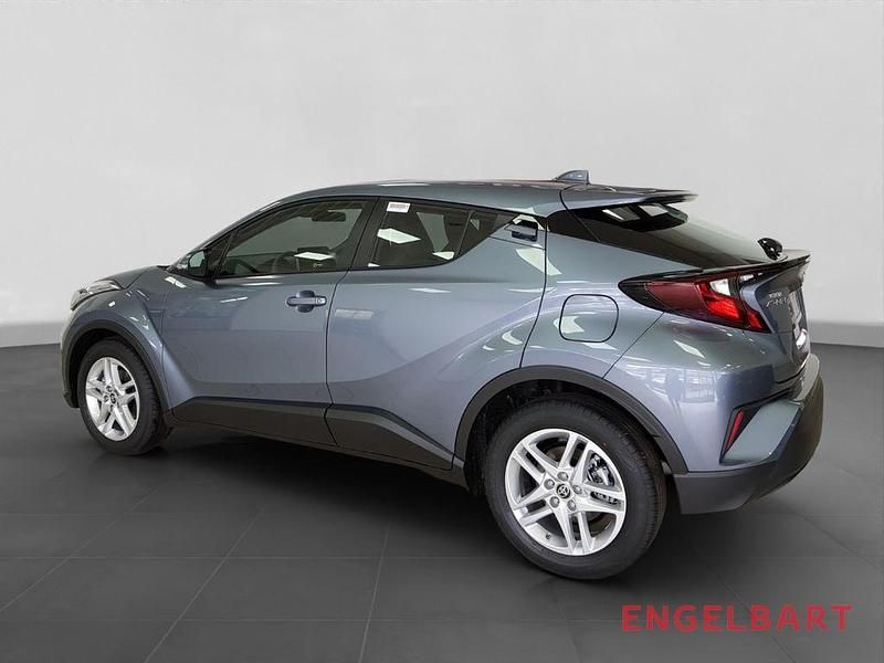 Gebraucht Toyota C-HR Basis 122 PS (89 kW) 2023 Sodalithblau metallic SUV
