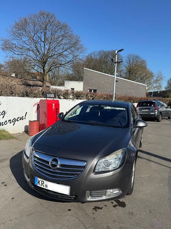 Gebraucht Opel Insignia Edition 160 PS (117 kW) 2009 Grau Limousine