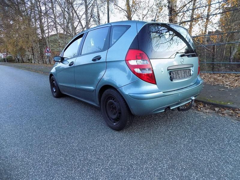 Gebraucht Mercedes A180 109 PS (80 kW) 2005 Grün Limousine