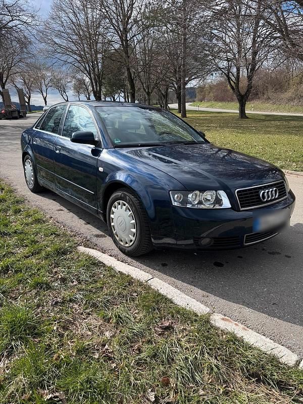 Gebraucht Audi A4 131 PS (96 kW) 2004 Blau Limousine