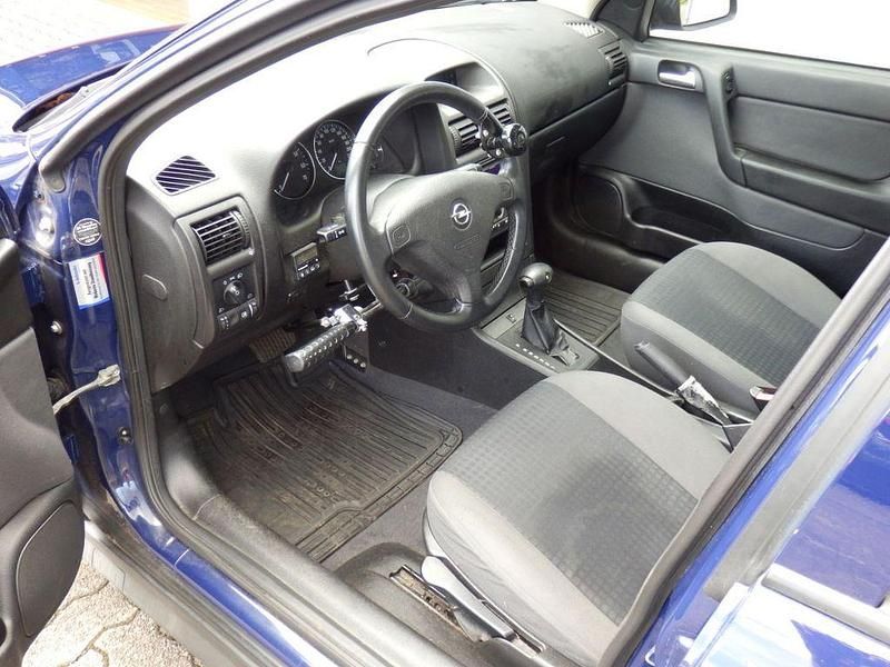 Używany Opel Astra Njoy 84 KM (61 kW) 2003 Niebieski Sedan/Limuzyna
